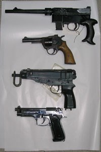Slika Fotografije/Opcenite fotografije/Pucanje/pistolji_revolver.jpg